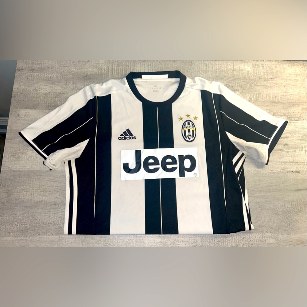 Adidas Juventus Futbol Soccer Jersey Size Men’s Medium - 🔥⚽️